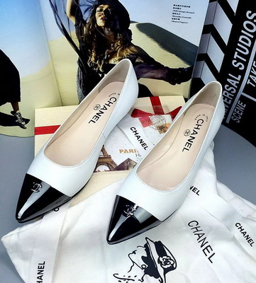 CHANEL Shallow mouth flat shoes Women--097